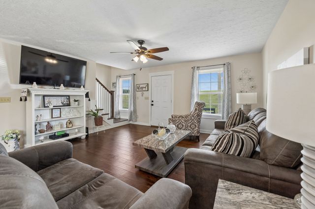 828 Kirbytown Rd, Lafayette, TN 37083