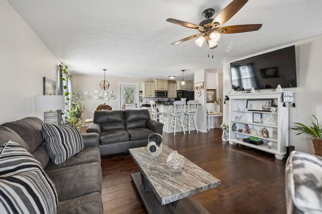 828 Kirbytown Rd, Lafayette, TN 37083