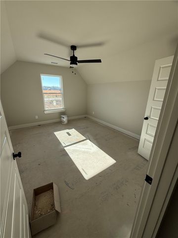 2100 Taylor Orchard Road, Gentry, AR 72734