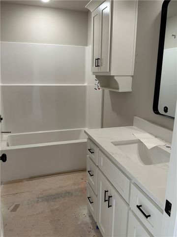 2100 Taylor Orchard Road, Gentry, AR 72734