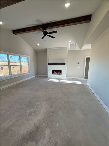 2100 Taylor Orchard Road, Gentry, AR 72734