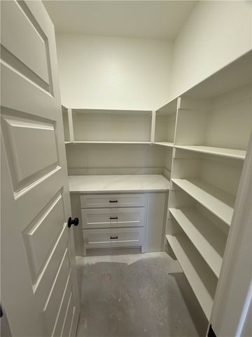 2100 Taylor Orchard Road, Gentry, AR 72734