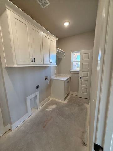 2100 Taylor Orchard Road, Gentry, AR 72734