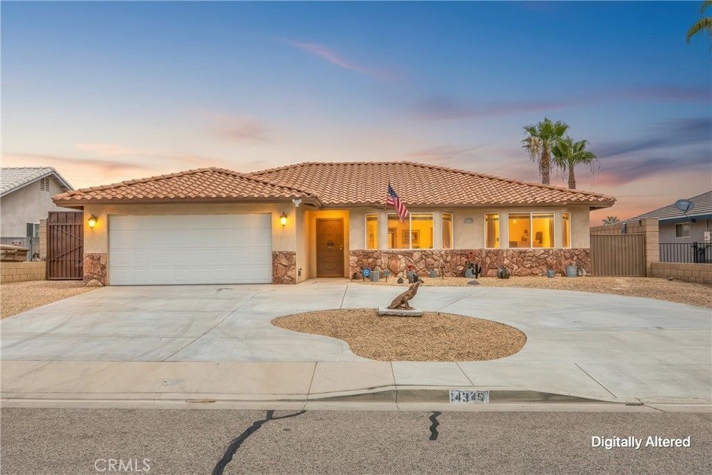 Image 1 of property listing at 14348 Northpark, Hesperia, CA 92345