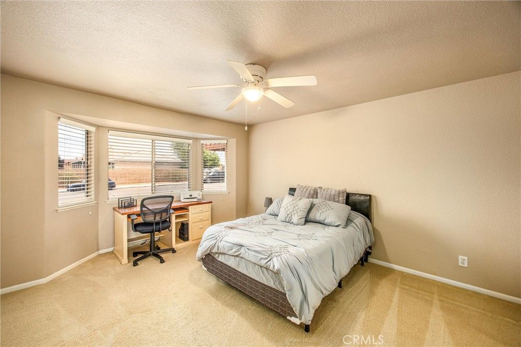 Image 18 of property listing at 14348 Northpark, Hesperia, CA 92345