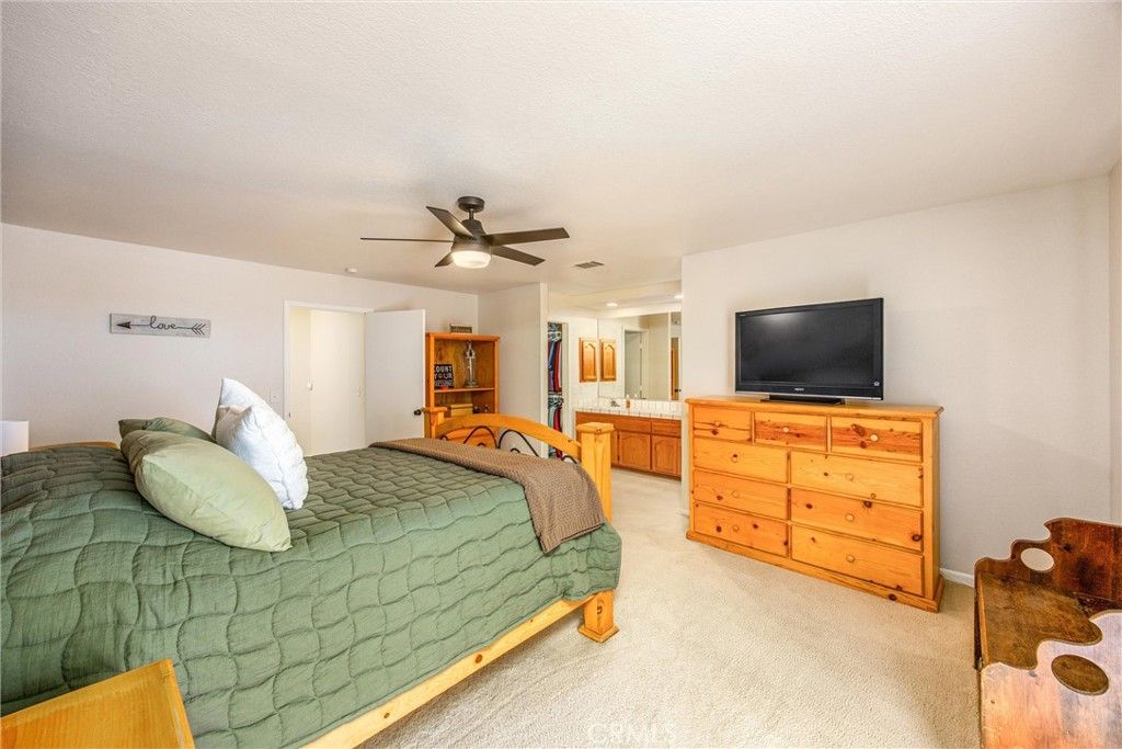 Image 27 of property listing at 14348 Northpark, Hesperia, CA 92345