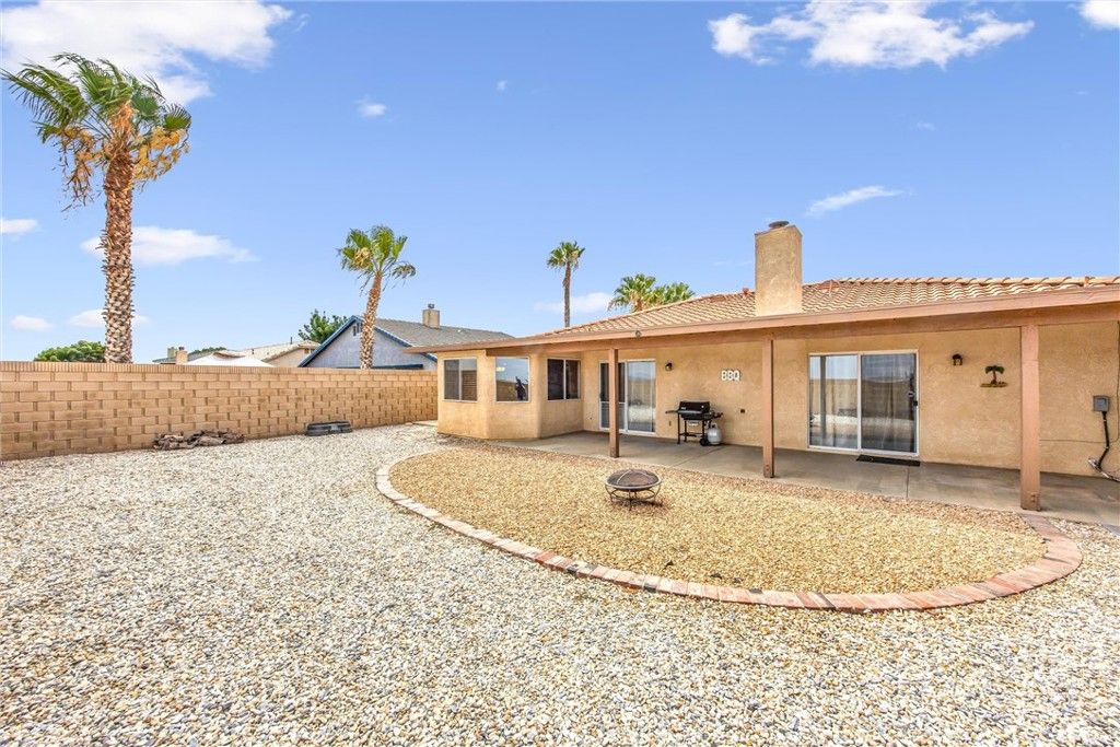 Image 34 of property listing at 14348 Northpark, Hesperia, CA 92345