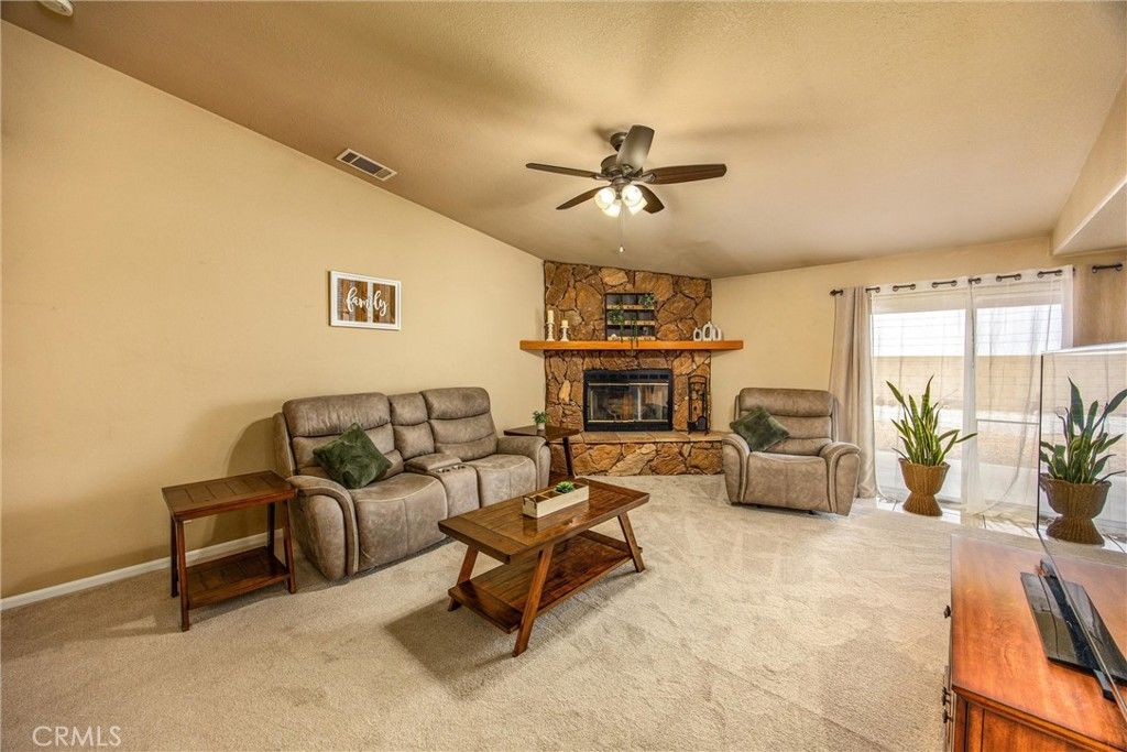 Image 7 of property listing at 14348 Northpark, Hesperia, CA 92345