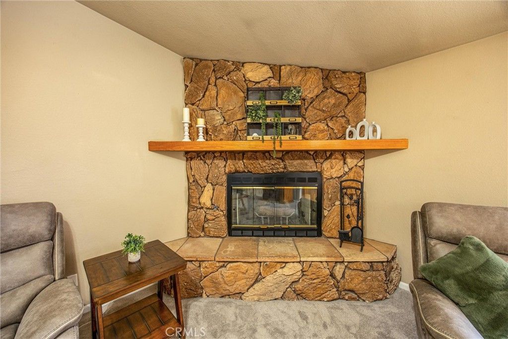 Image 8 of property listing at 14348 Northpark, Hesperia, CA 92345