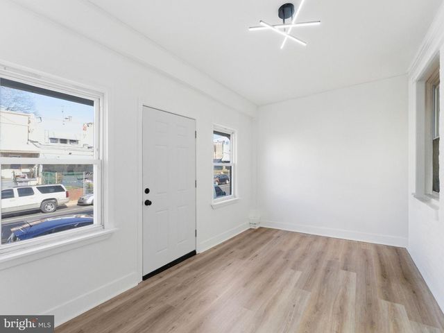 1012 S 53RD ST, Philadelphia, PA 19143