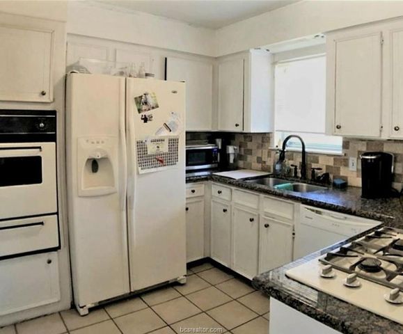 1203 Berkeley Street, College Station, TX 77840