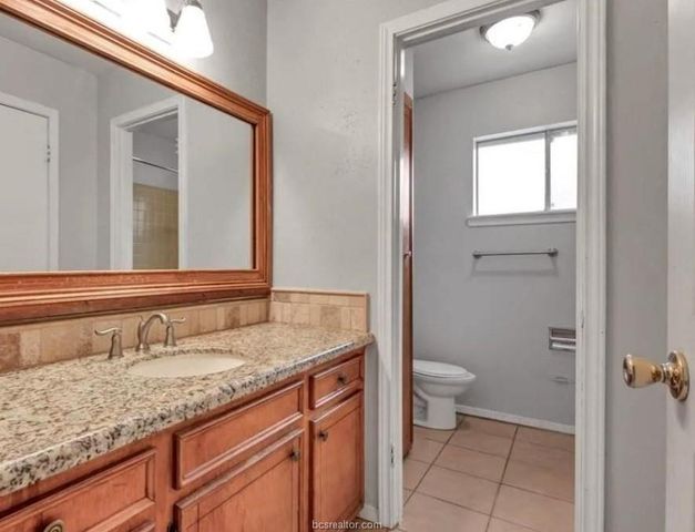 1203 Berkeley Street, College Station, TX 77840