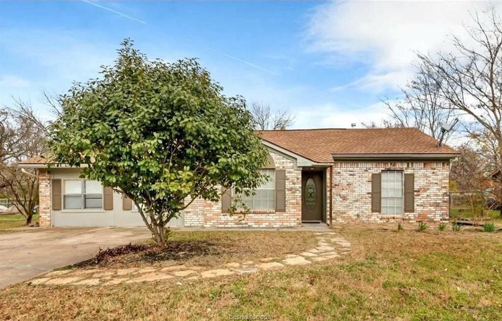 1203 Berkeley Street, College Station, TX 77840