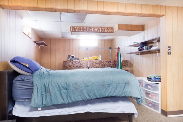 8147 Harrison Avenue, Munster, IN 46321