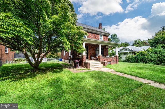 711 GREENWAY TC TER, Reading, PA 19607