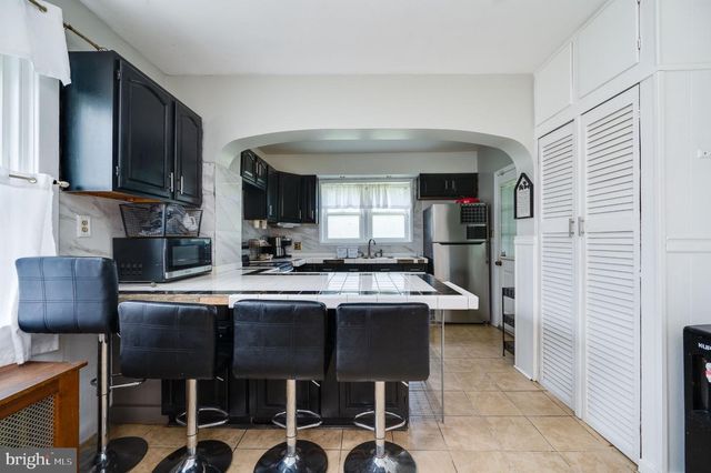 711 GREENWAY TC TER, Reading, PA 19607