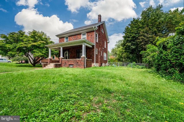 711 GREENWAY TC TER, Reading, PA 19607