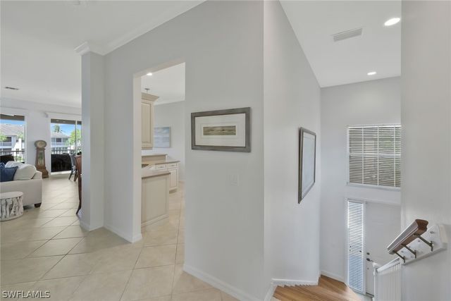 5095 Yacht Harbor DR 203, Naples, FL 34112