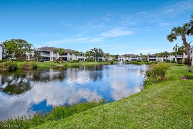 5095 Yacht Harbor DR 203, Naples, FL 34112