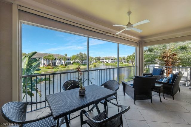 5095 Yacht Harbor DR 203, Naples, FL 34112