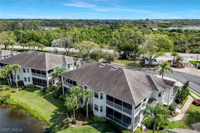 5095 Yacht Harbor DR 203, Naples, FL 34112