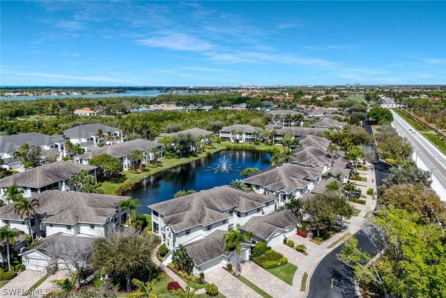 5095 Yacht Harbor DR 203, Naples, FL 34112