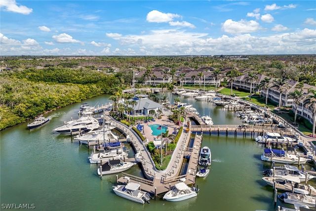 5095 Yacht Harbor DR 203, Naples, FL 34112