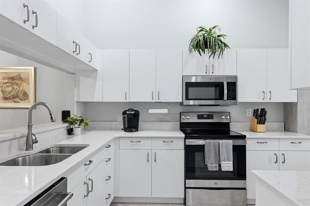 8750 OLDE HICKORY AVENUE 9309, Sarasota, FL 34238