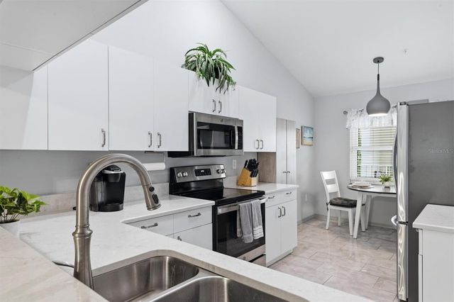 8750 OLDE HICKORY AVENUE 9309, Sarasota, FL 34238