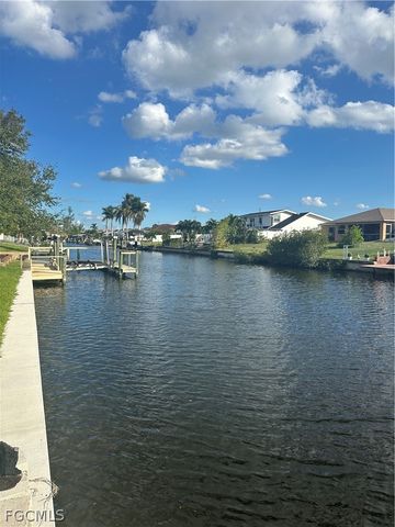 220 SE 29th ST, Cape Coral, FL 33904