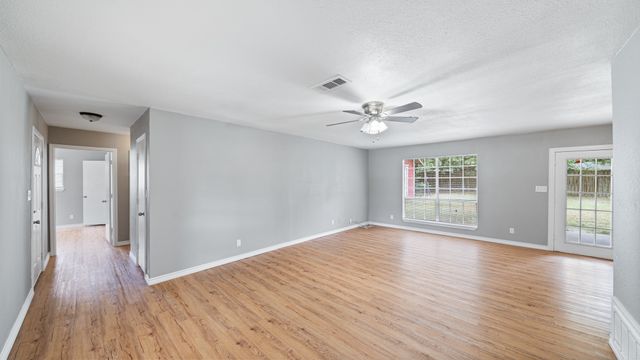 519 Malibu Drive, Malakoff, TX 75148