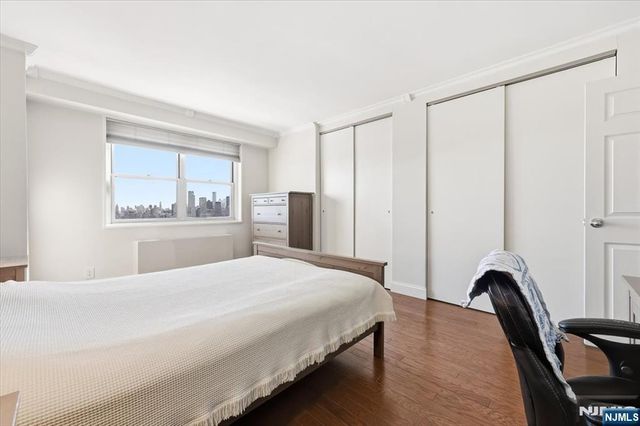 6600 Boulevard East 16B, West New York, NJ 07093