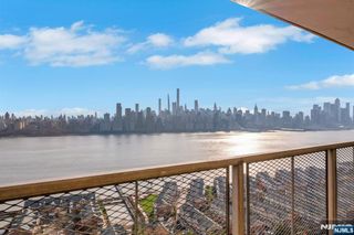 6600 Boulevard East 16B, West New York, NJ 07093