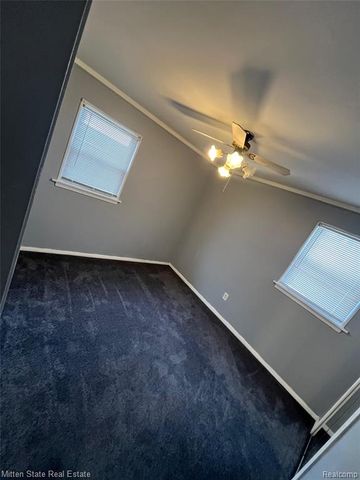 25110 Annapolis Street, Dearborn Heights, MI 48125