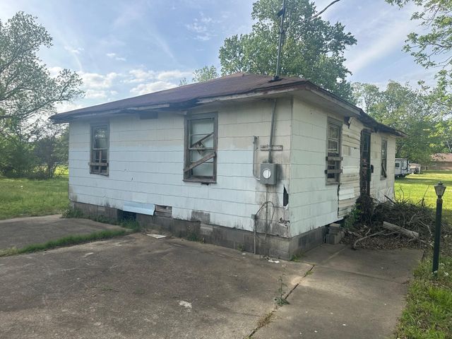 7647 SLEDGE DR, Millington, TN 38053