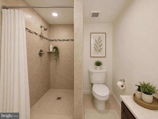 2141 N 18TH ST, Philadelphia, PA 19121