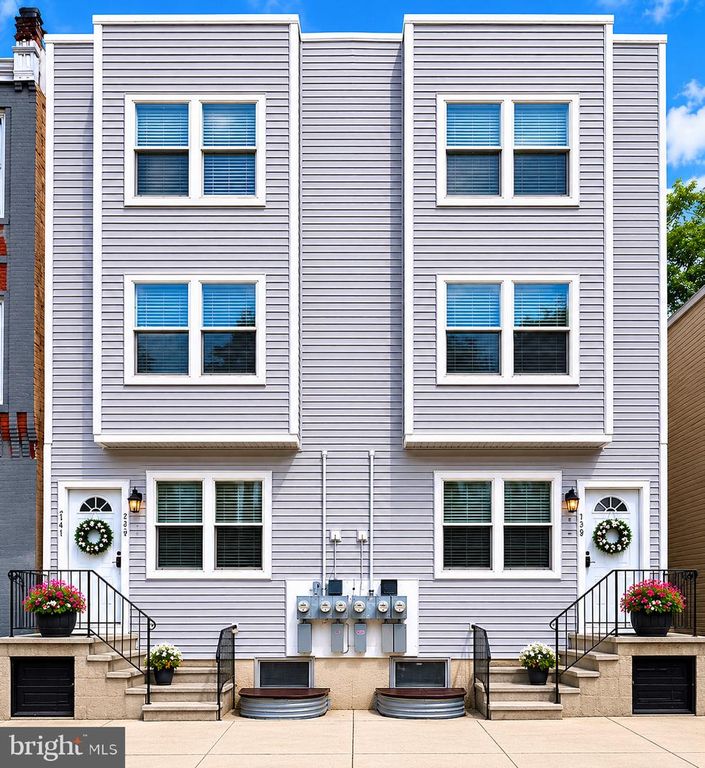2141 N 18TH ST, Philadelphia, PA 19121