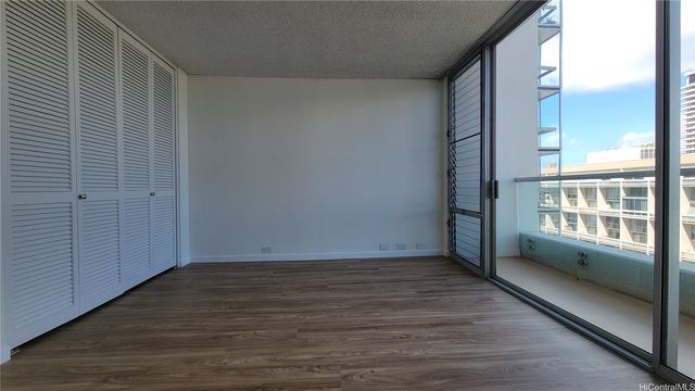 555 University Avenue 1903, Honolulu, HI 96826