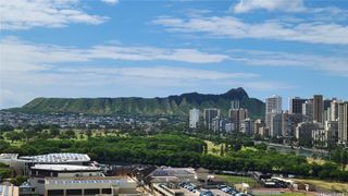 555 University Avenue 1903, Honolulu, HI 96826