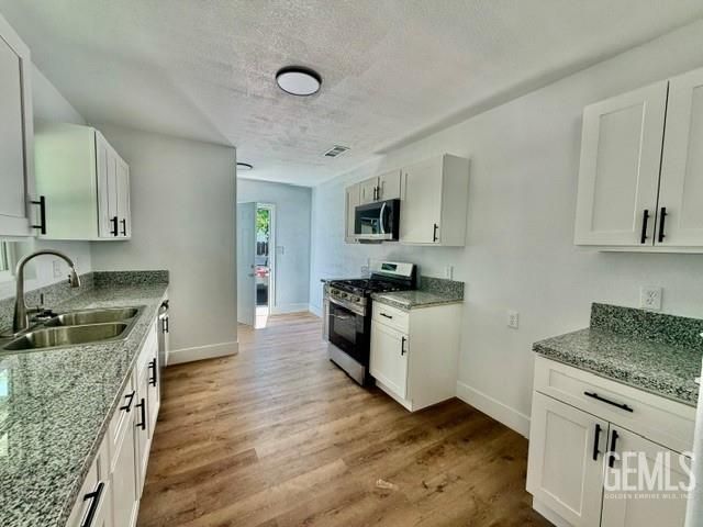 3306 Center Street, Bakersfield, CA 93306