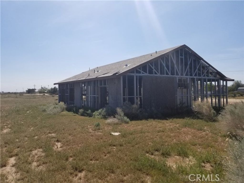 1 Olivine Dr., Victorville, CA 92392