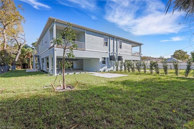 3500 Croton RD 102, Naples, FL 34104