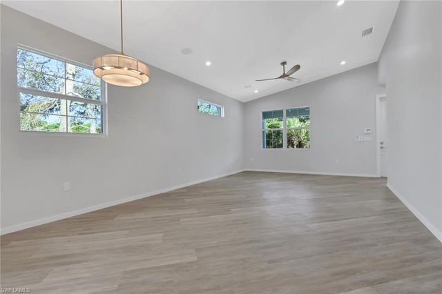 3500 Croton RD 102, Naples, FL 34104