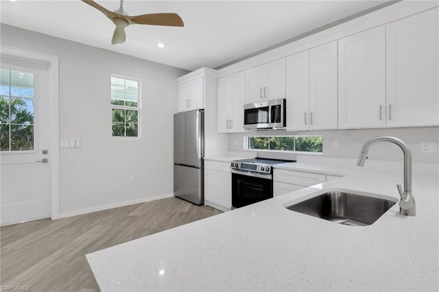 3500 Croton RD 102, Naples, FL 34104