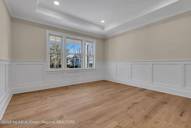 8 Pocahontas Avenue, Oceanport, NJ 07757