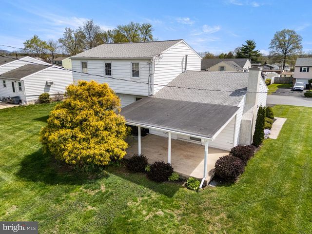 416 LAURELWOOD DR, Douglassville, PA 19518