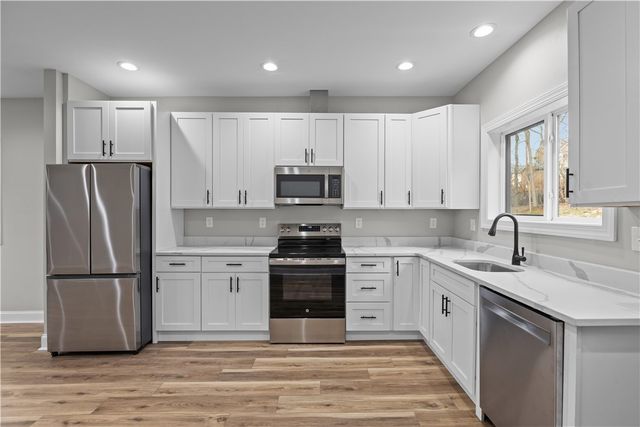 817 Eldora Pl, Beltzhoover, PA 15210