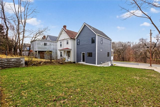 817 Eldora Pl, Beltzhoover, PA 15210