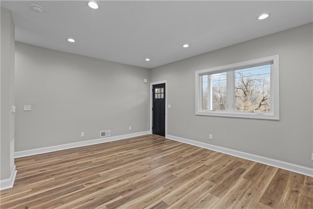 817 Eldora Pl, Beltzhoover, PA 15210