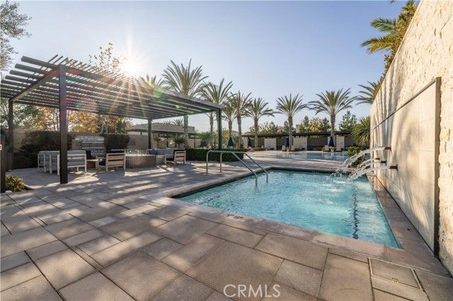 92 Interstellar, Irvine, CA 92618